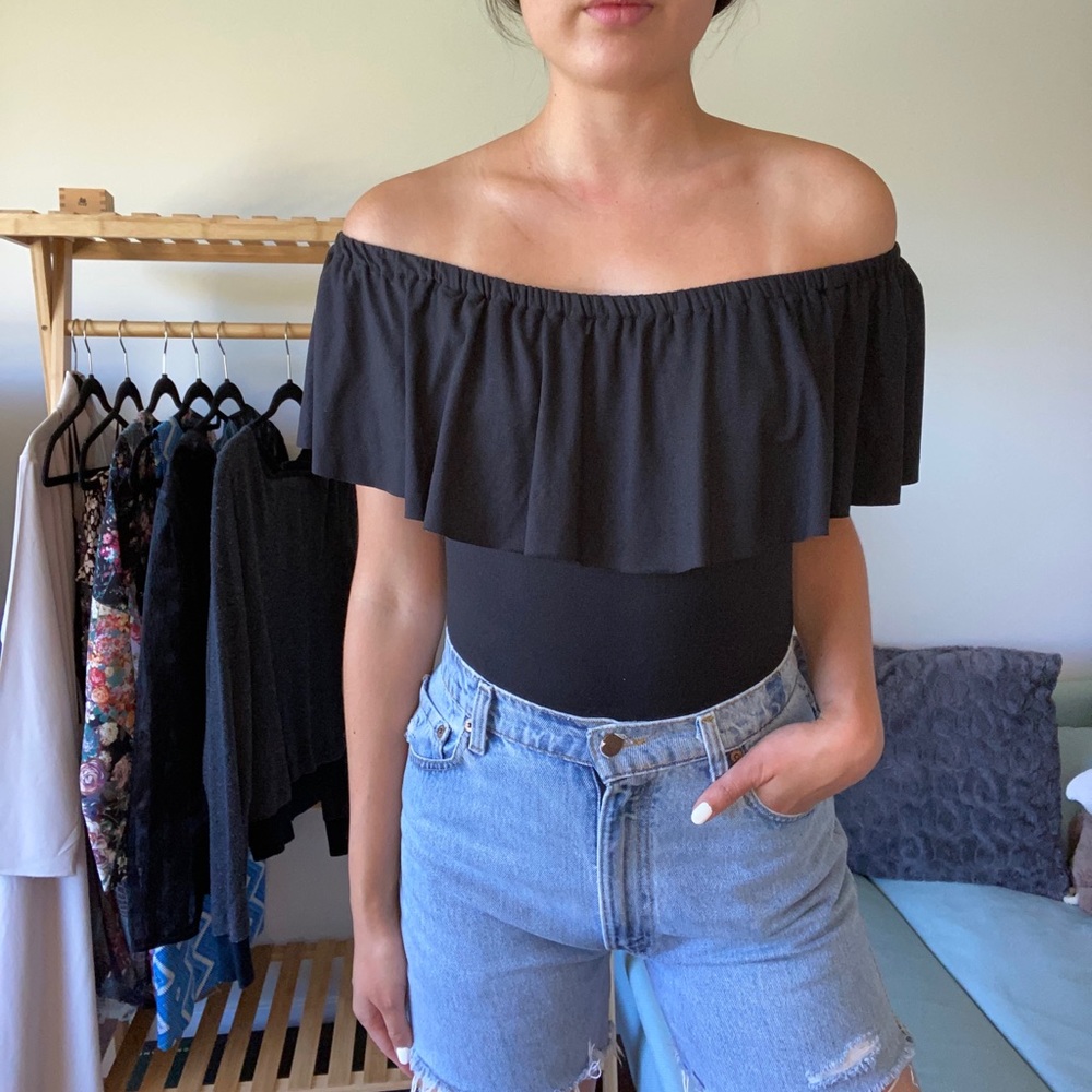 Jade: Off the shoulder bodysuit